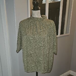 SHEIN Green and White Relaxed Blouse‎ with Mandarin Collar